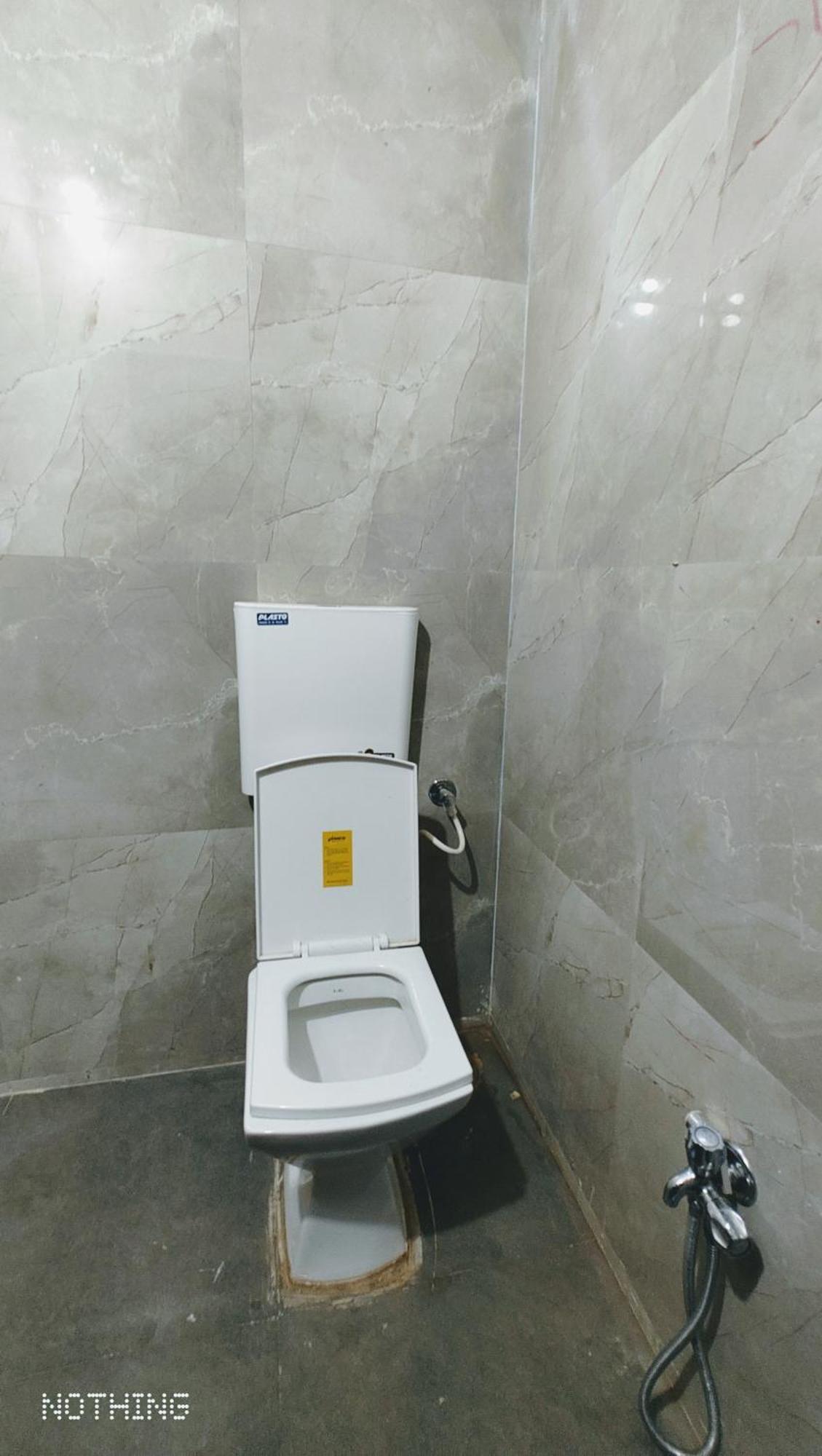 Aadishkti Bhakt Nivas Hotel Tuljapur Eksteriør billede